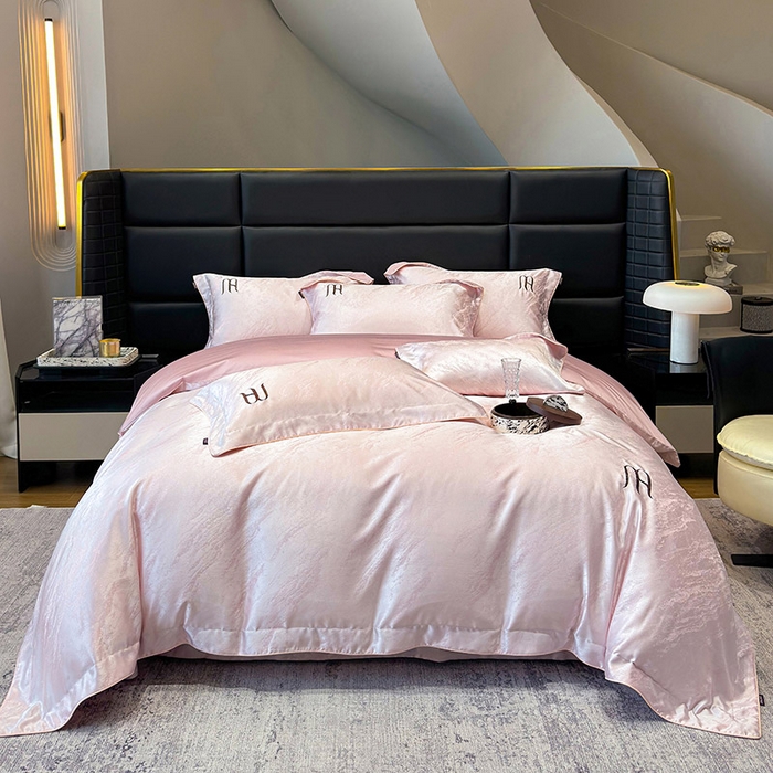 91家纺网 家纺一手货源 找家纺  轻奢风A类贡缎长绒棉提花四件套丝滑裸睡全工艺床单床笠轻奢风爆款天丝床上用品 丝蕴-香蜜粉