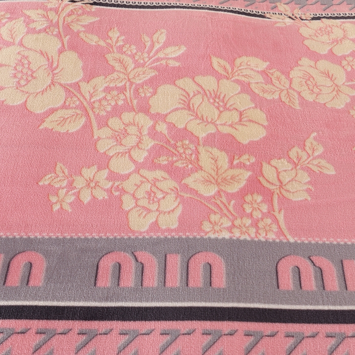 91家纺网 家纺一手货源 找家纺 望淮 2025新款230g印花金貂绒牛奶绒四件套 缪缪