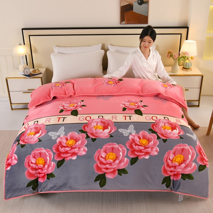 91家纺网 家纺一手货源 找家纺 望淮 2025新款230g印花金貂绒牛奶绒四件套 花香怡然