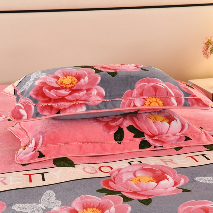 91家纺网 家纺一手货源 找家纺 望淮 2025新款230g印花金貂绒牛奶绒四件套 花香怡然