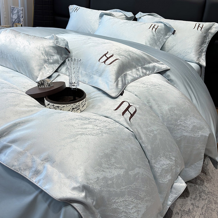 91家纺网 家纺一手货源 找家纺 轻奢风A类贡缎长绒棉提花四件套丝滑裸睡全工艺床单床笠轻奢风爆款天丝床上用品 丝蕴-柔雾蓝