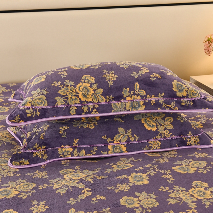 91家纺网 家纺一手货源 找家纺 望淮 2025新款230g印花金貂绒牛奶绒四件套 蔷薇-紫