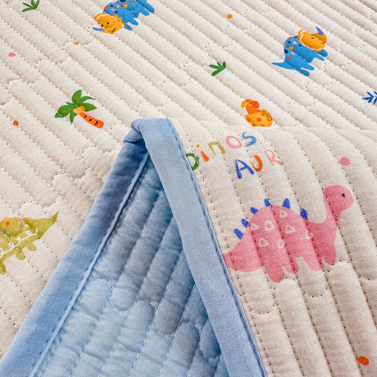 91家纺网 家纺一手货源 找家纺 恒尚居 2025新款全棉双层纱学生床垫纯棉床盖床褥垫软床垫床护垫-四季款-系列一 【恐龙奇趣】纯棉-双层纱