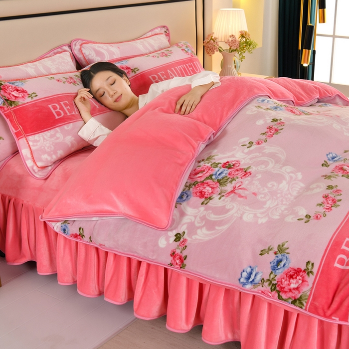 91家纺网 家纺一手货源 找家纺 望淮 2025新款230g印花金貂绒牛奶绒四件套 挚爱