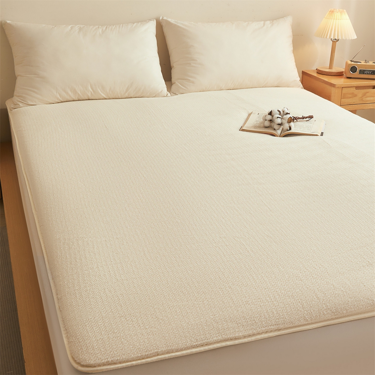 91家纺网 家纺一手货源 找家纺 （总）梵蒂莎 2025新款亲肤鱼鳞纹棉胎床褥床垫被子可盖可垫-大床