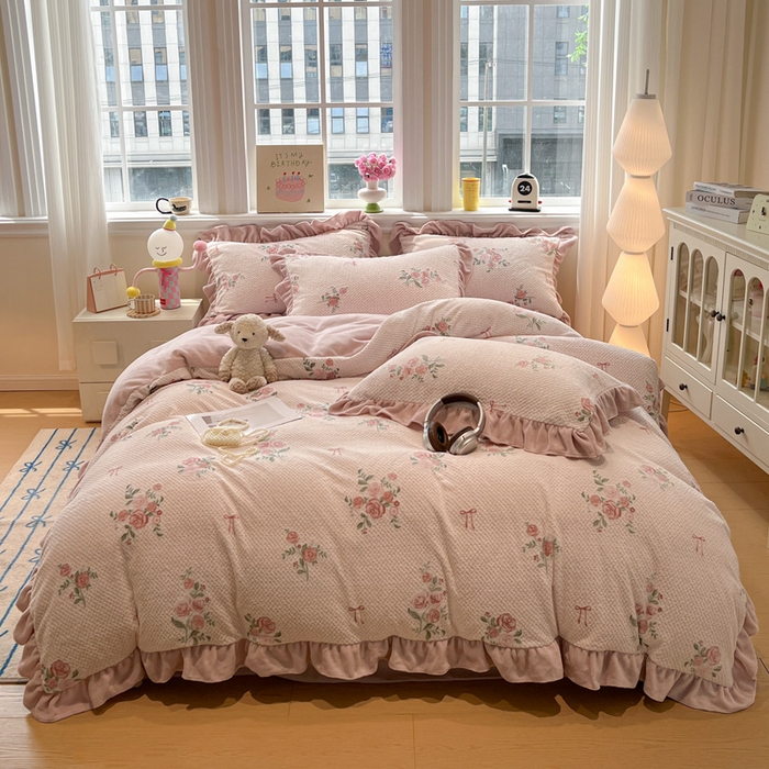 忆生活家纺 2025新款秋冬韩版公主风5D立体雕花牛奶绒四件套 落川花海-粉