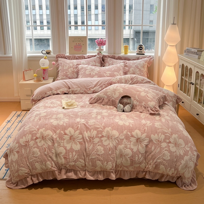 忆生活家纺 2025新款秋冬韩版公主风5D立体雕花牛奶绒四件套 米兰花园-粉