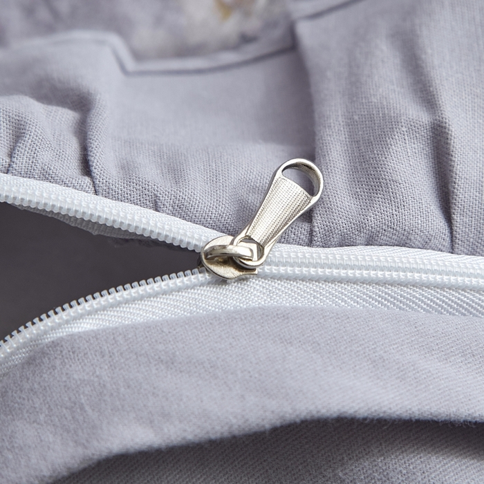 91家纺网 家纺一手货源 找家纺 金纱玉纺家纺 2025韩版数码印花加厚100%棉四件套 情意绵绵-灰