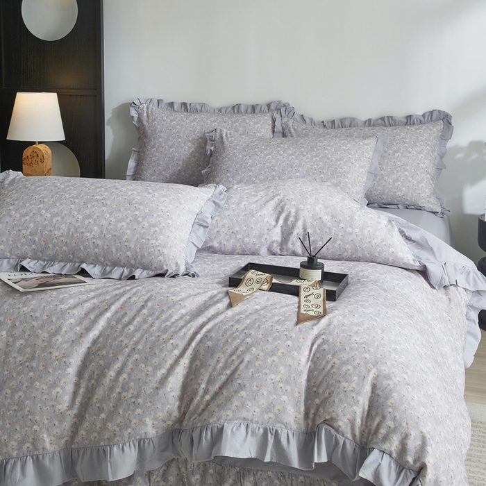 91家纺网 家纺一手货源 找家纺 金纱玉纺家纺 2025韩版数码印花加厚100%棉四件套 情意绵绵-灰