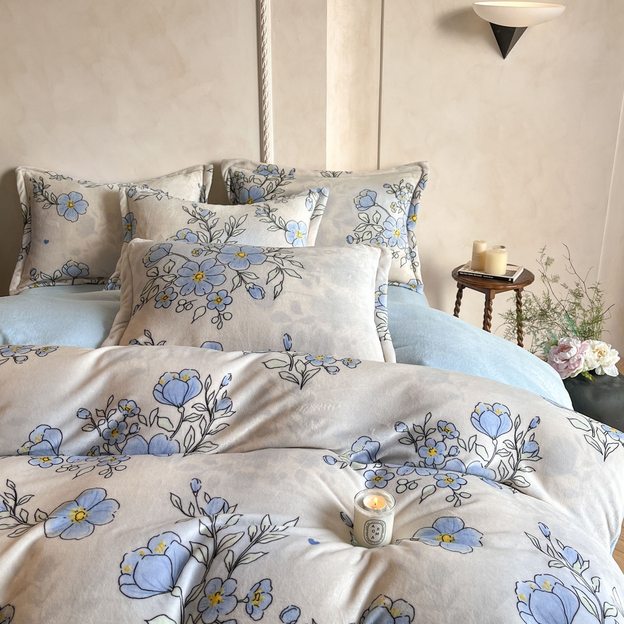 91家纺网 家纺一手货源 找家纺 川悦生活 2025新款轻奢风高克重牛奶绒印花保暖四件套 青空水月