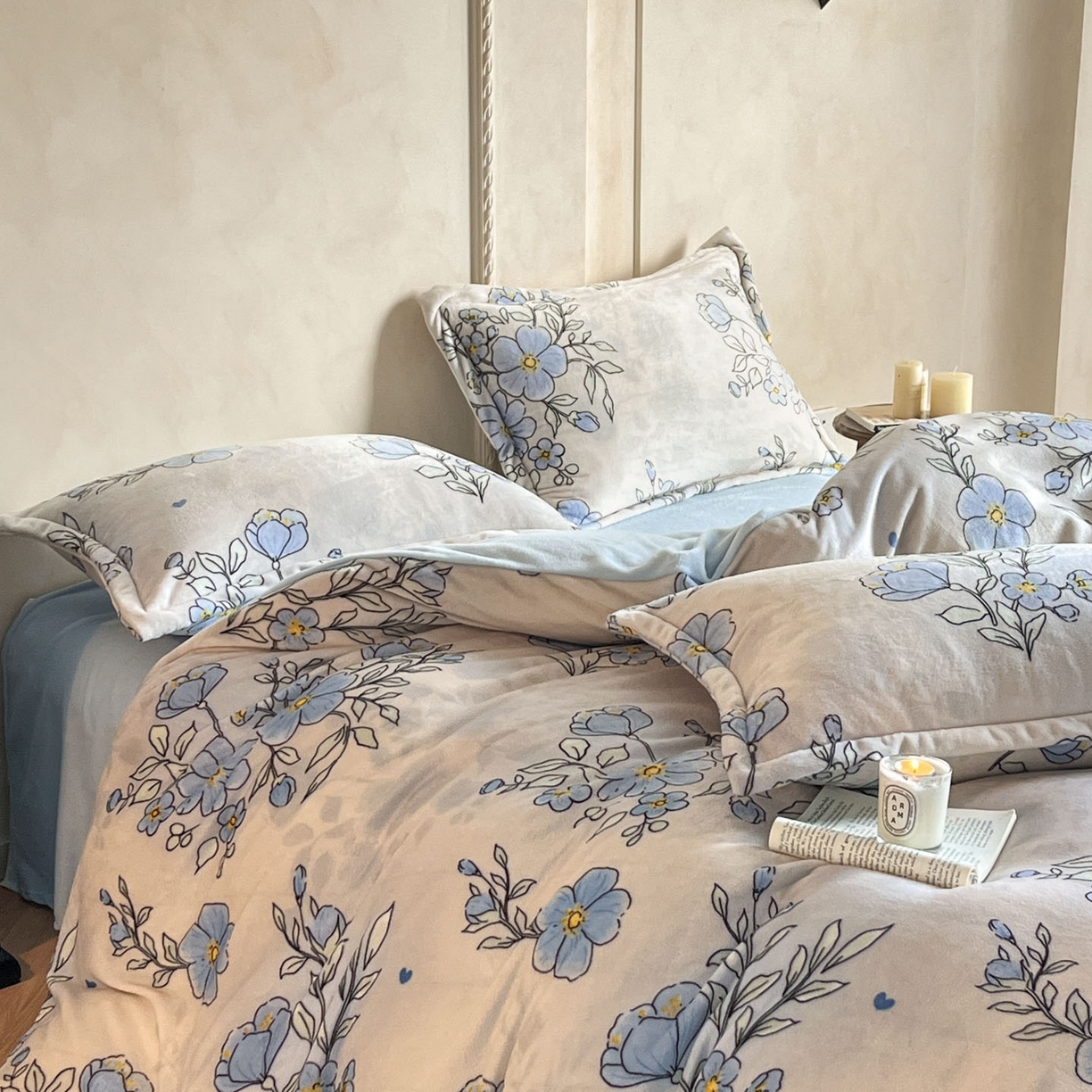 91家纺网 家纺一手货源 找家纺 川悦生活 2025新款轻奢风高克重牛奶绒印花保暖四件套 青空水月