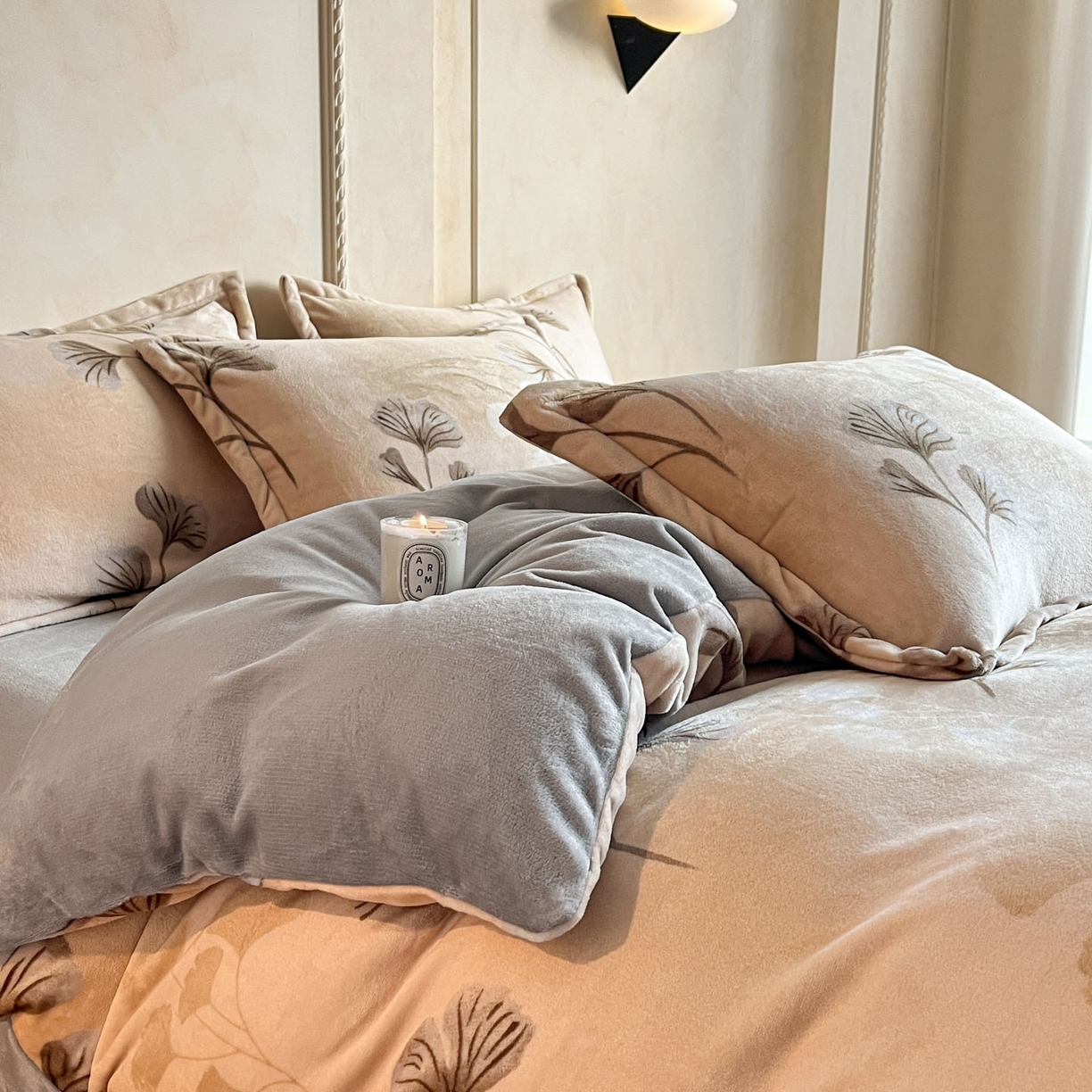 91家纺网 家纺一手货源 找家纺 川悦生活 2025新款轻奢风高克重牛奶绒印花保暖四件套 沐月银杏