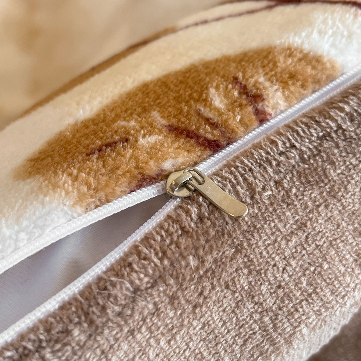 91家纺网 家纺一手货源 找家纺 川悦生活 2025新款轻奢风高克重牛奶绒印花保暖四件套 金沐叶天