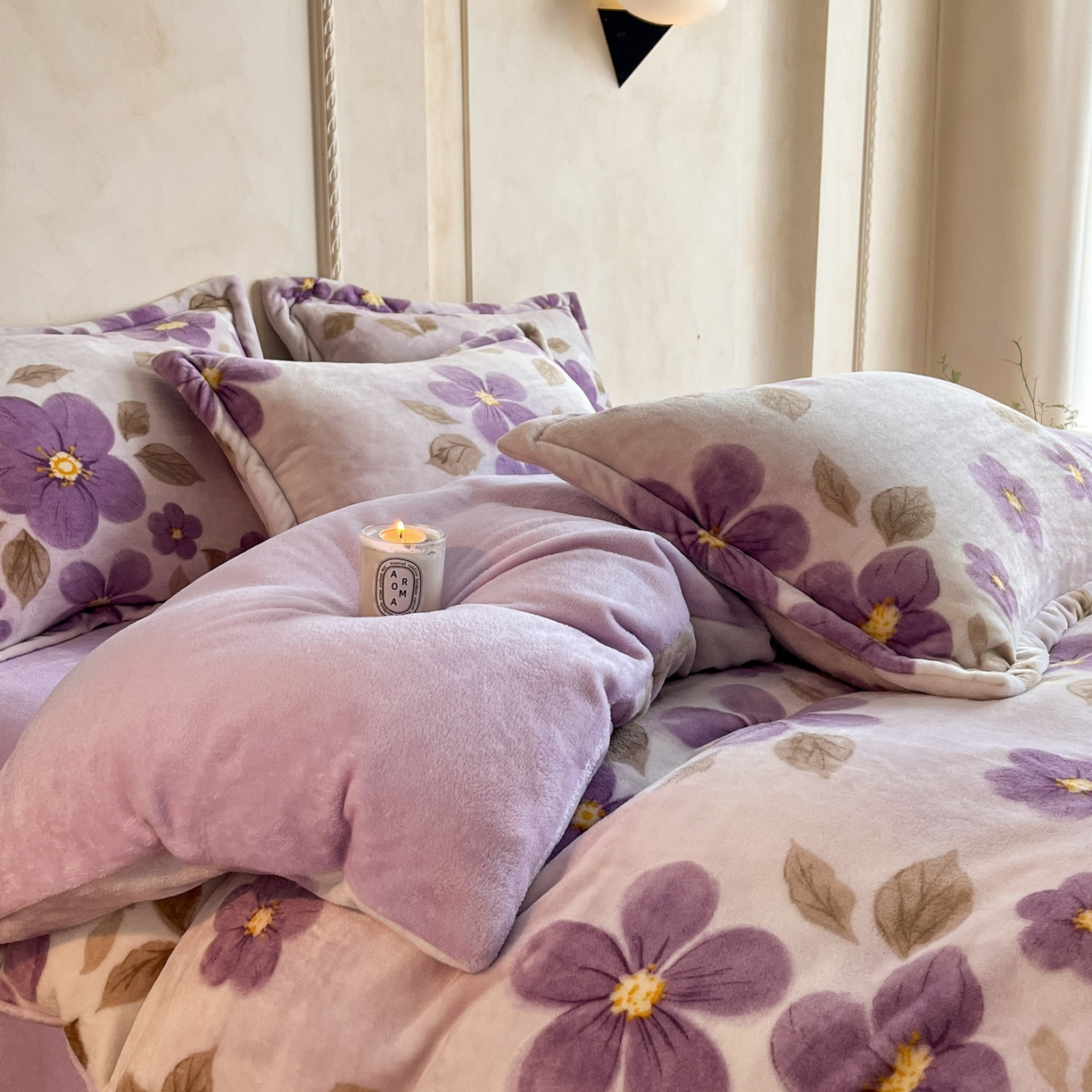 91家纺网 家纺一手货源 找家纺 川悦生活 2025新款轻奢风高克重牛奶绒印花保暖四件套 香妃沐光