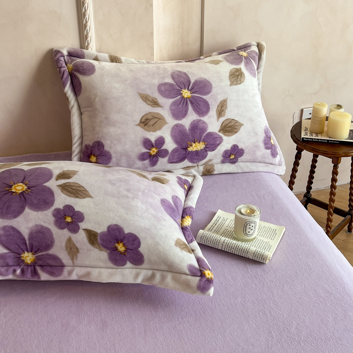 91家纺网 家纺一手货源 找家纺 川悦生活 2025新款轻奢风高克重牛奶绒印花保暖四件套 香妃沐光