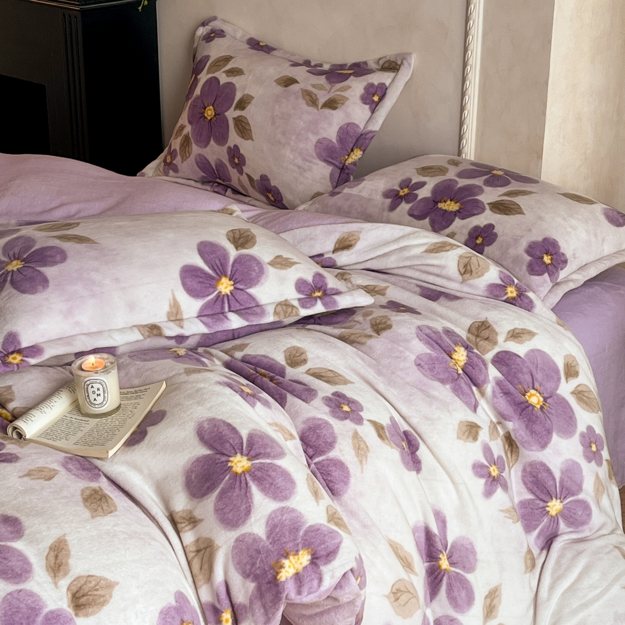 91家纺网 家纺一手货源 找家纺 川悦生活 2025新款轻奢风高克重牛奶绒印花保暖四件套 香妃沐光