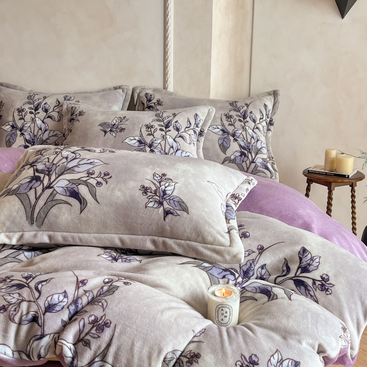 91家纺网 家纺一手货源 找家纺 川悦生活 2025新款轻奢风高克重牛奶绒印花保暖四件套 韵香