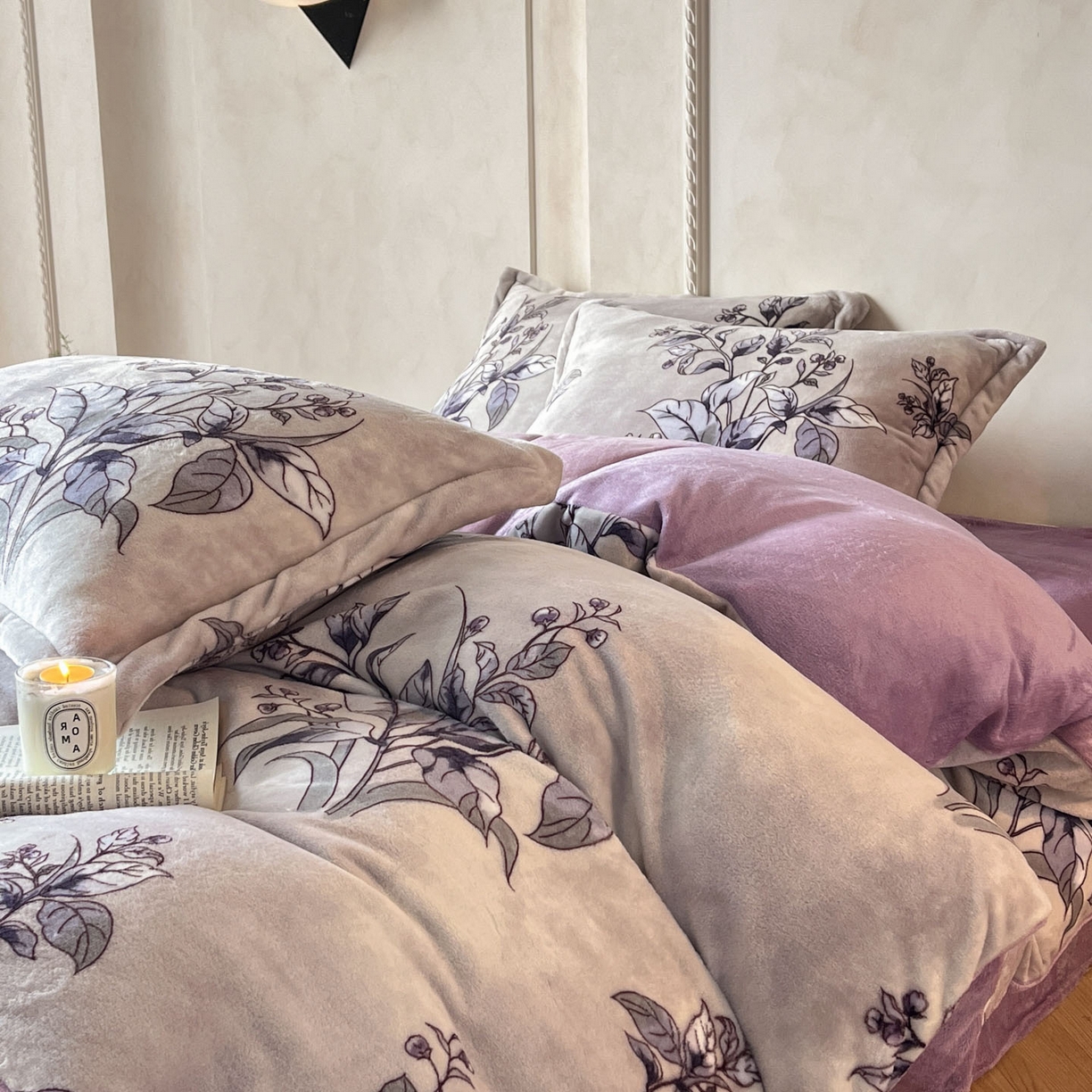 91家纺网 家纺一手货源 找家纺 川悦生活 2025新款轻奢风高克重牛奶绒印花保暖四件套 韵香