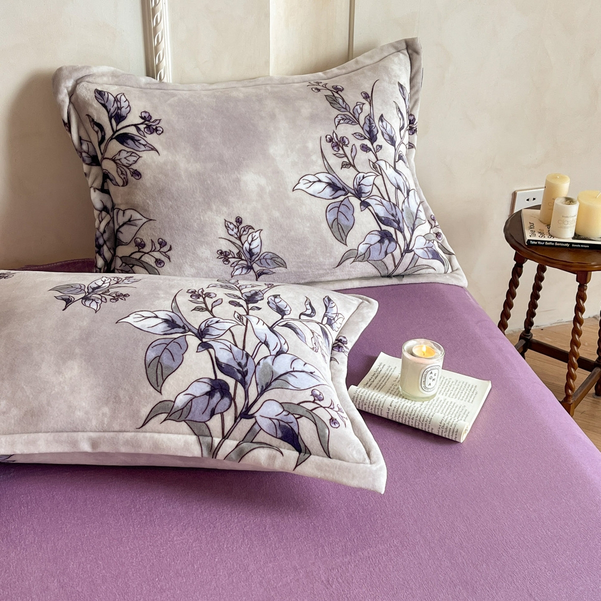 91家纺网 家纺一手货源 找家纺 川悦生活 2025新款轻奢风高克重牛奶绒印花保暖四件套 韵香