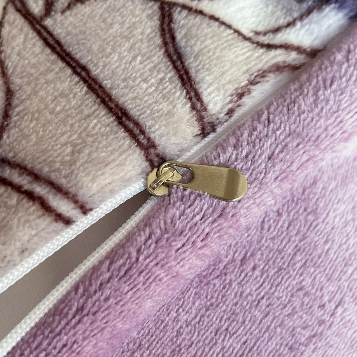 91家纺网 家纺一手货源 找家纺 川悦生活 2025新款轻奢风高克重牛奶绒印花保暖四件套 韵香