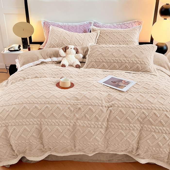 91家纺网 家纺一手货源 找家纺 悦织湾家纺 轻奢塔芙绒菱形格纯色牛奶绒四件套2025新款床上用品加厚保暖4件套 奶丝米