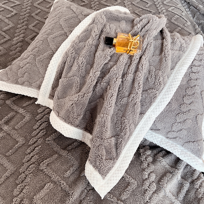 91家纺网 家纺一手货源 找家纺 （总）悦织湾家纺 轻奢塔芙绒菱形格纯色牛奶绒四件套2025新款床上用品加厚保暖4件套