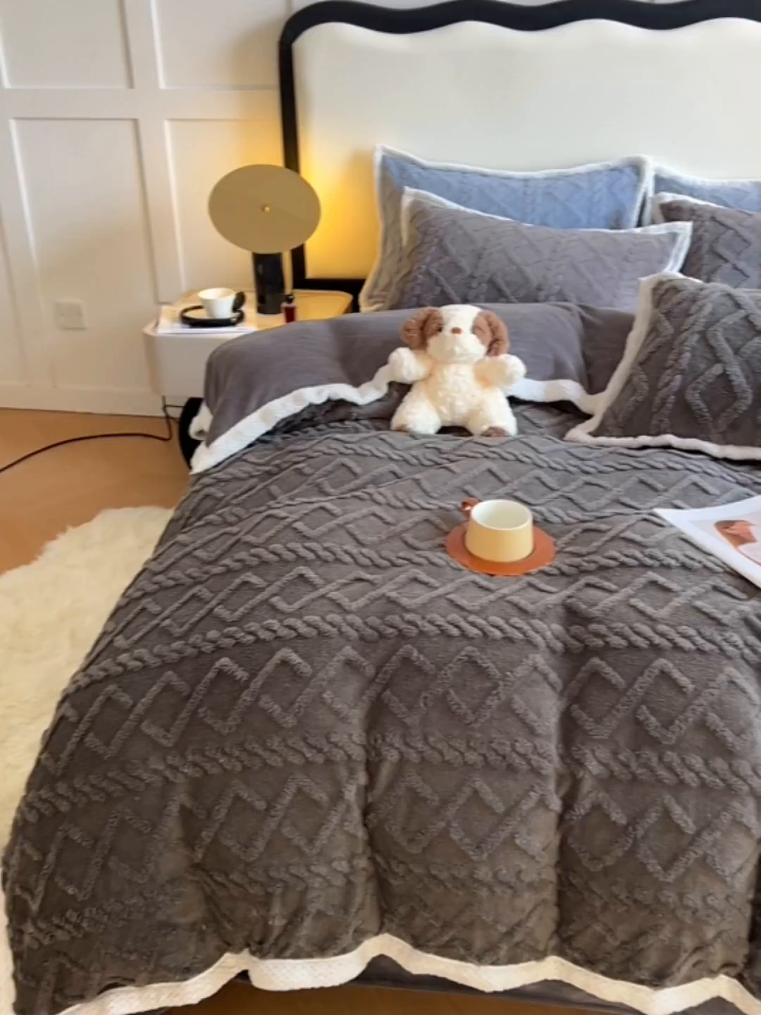 91家纺网 家纺一手货源 找家纺 悦织湾家纺 轻奢塔芙绒菱形格纯色牛奶绒四件套2025新款床上用品加厚保暖4件套 古鼎灰