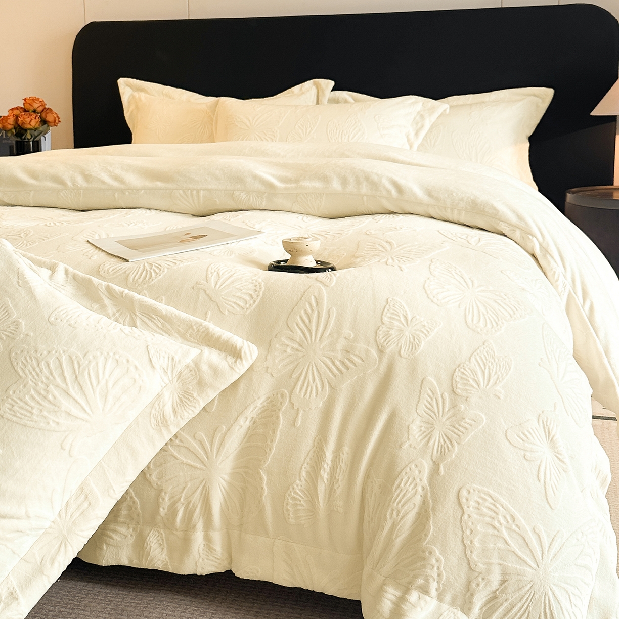 91家纺网 家纺一手货源 找家纺 （总）金阳光家纺 2025新款A类立体雕花牛奶绒轻奢风牛奶绒四件套-梦蝶