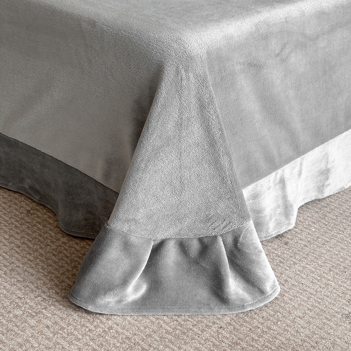 91家纺网 家纺一手货源 找家纺 金阳光家纺 2025新款A类立体雕花牛奶绒轻奢风牛奶绒四件套-梦蝶 梦蝶-灰