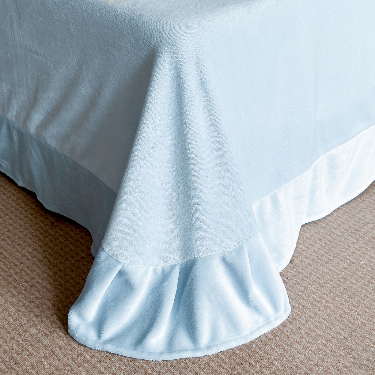 91家纺网 家纺一手货源 找家纺 金阳光家纺 2025新款A类立体雕花牛奶绒轻奢风牛奶绒四件套-梦蝶 梦蝶-蓝