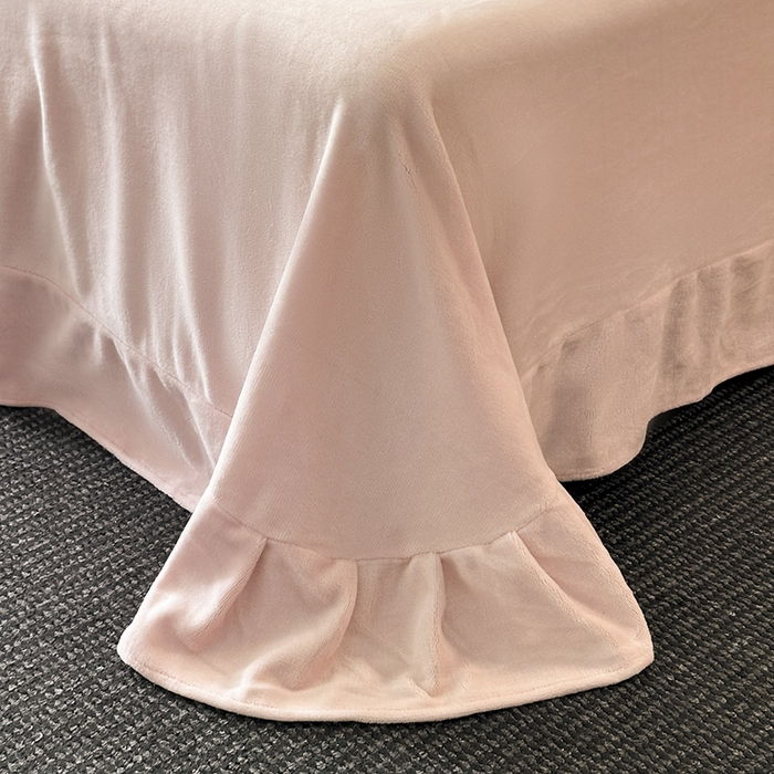 91家纺网 家纺一手货源 找家纺 金阳光家纺 2025新款A类雕花绒兔毛包边牛奶绒四件套 繁花倾心-粉色