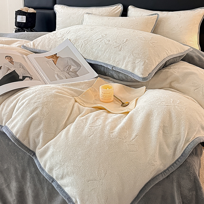 91家纺网 家纺一手货源 找家纺 （总）金阳光家纺 2025新款A类立体雕花蝴蝶结包边款牛奶绒四件套-舞蝶系列