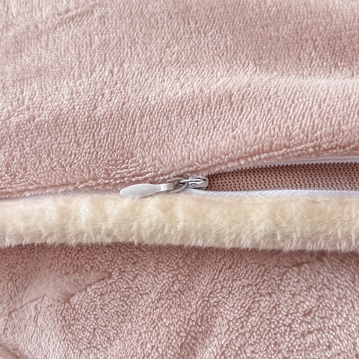 91家纺网 家纺一手货源 找家纺 金阳光家纺 2025新款A类立体雕花蝴蝶结包边款牛奶绒四件套-舞蝶系列 舞蝶-蝶粉