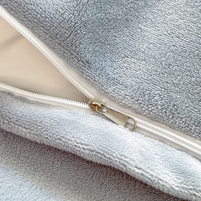 91家纺网 家纺一手货源 找家纺 金阳光家纺 2025新款A类花边款法式风立体雕花牛奶绒四件套-慕斯系列 慕斯-蓝色