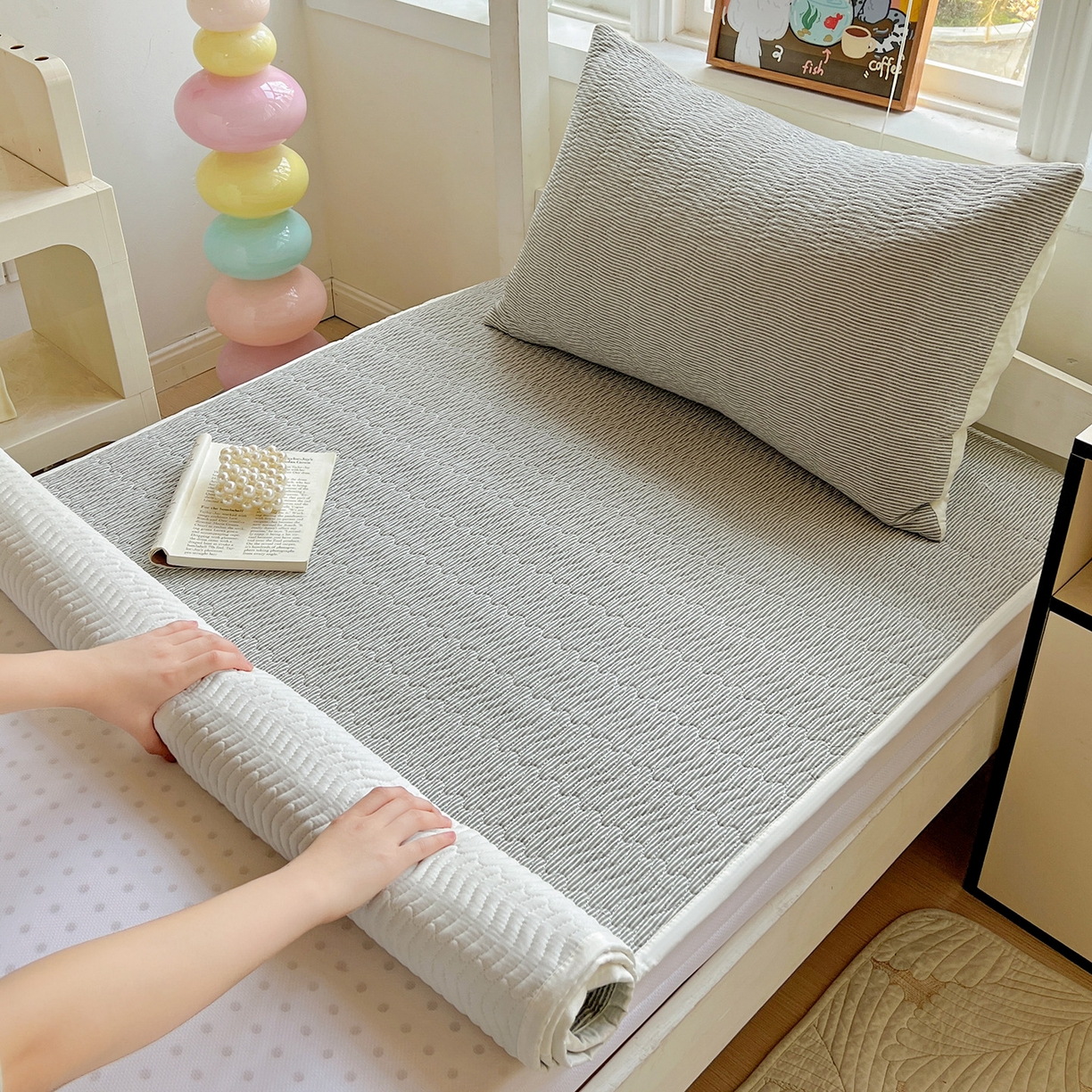 91家纺网 家纺一手货源 找家纺 （总）乐野家居 2025热款学生床全棉色织水洗棉夹棉多功能床垫-床盖
