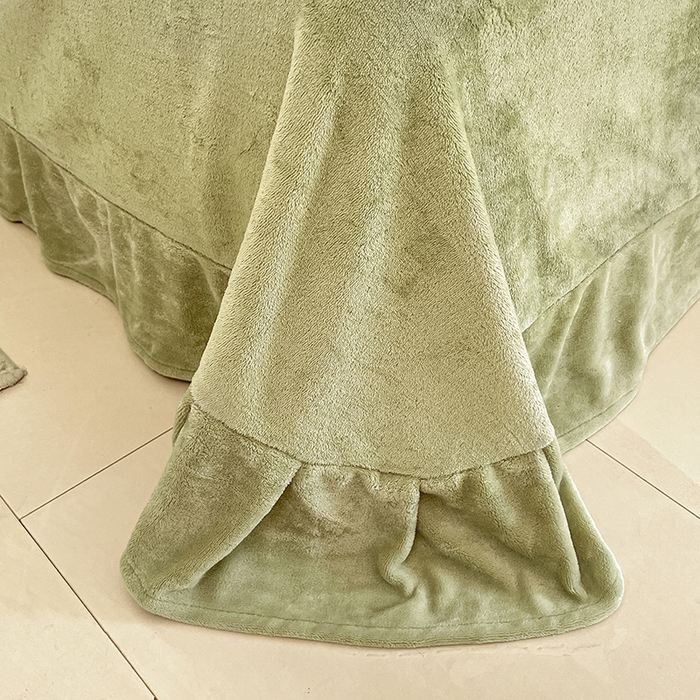 91家纺网 家纺一手货源 找家纺 金阳光家纺 2025新款A类花边款法式风立体雕花牛奶绒四件套-慕斯系列 慕斯-绿色