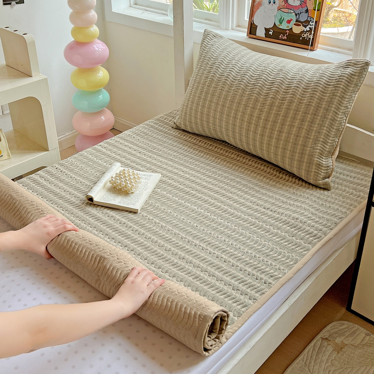 91家纺网 家纺一手货源 找家纺 （总）乐野家居 2025热款学生床全棉色织水洗棉夹棉多功能床垫-床盖