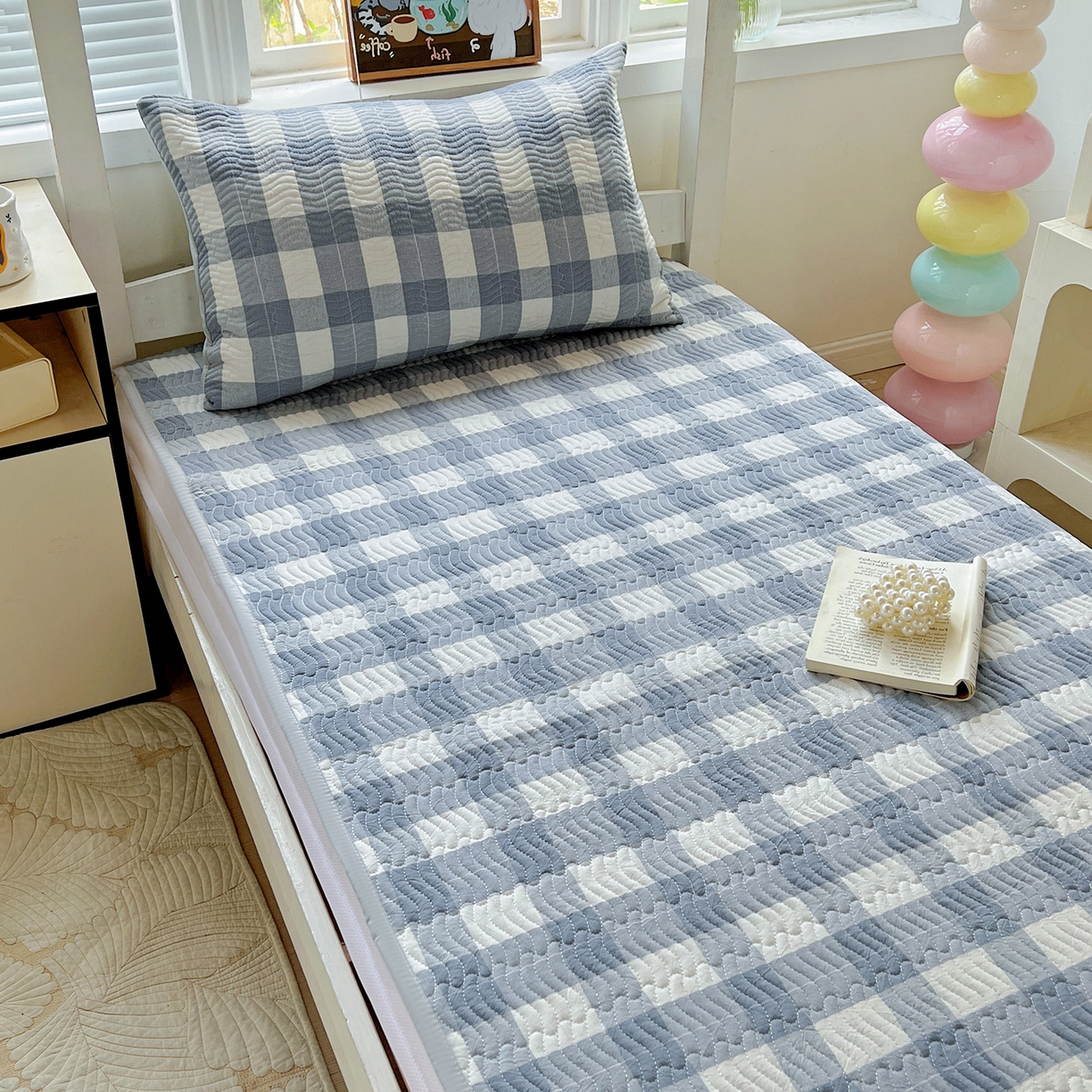 91家纺网 家纺一手货源 找家纺 （总）乐野家居 2025热款学生床全棉色织水洗棉夹棉多功能床垫-床盖