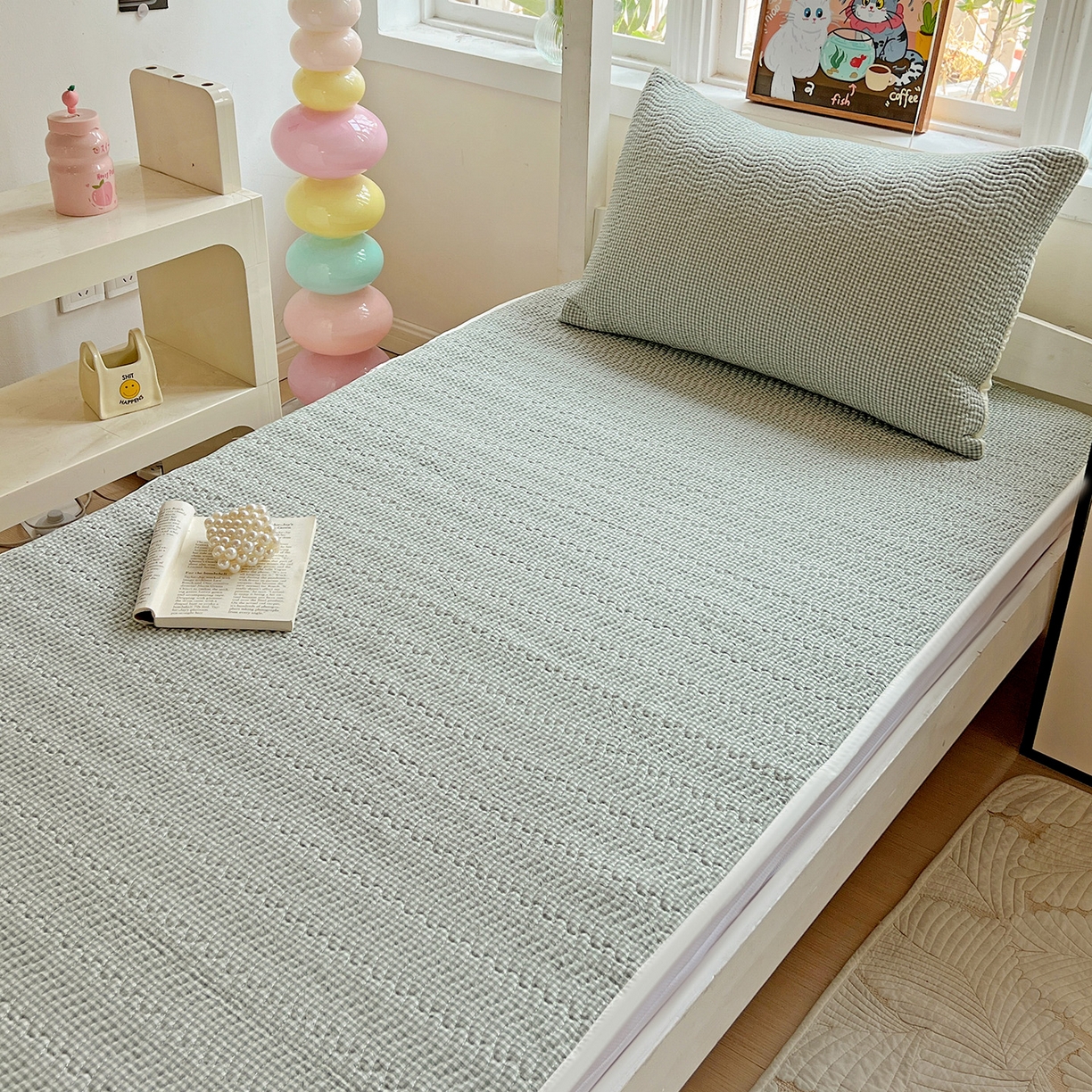 91家纺网 家纺一手货源 找家纺 乐野家居 2025热款学生床全棉色织水洗棉夹棉多功能床垫-床盖 密格绿