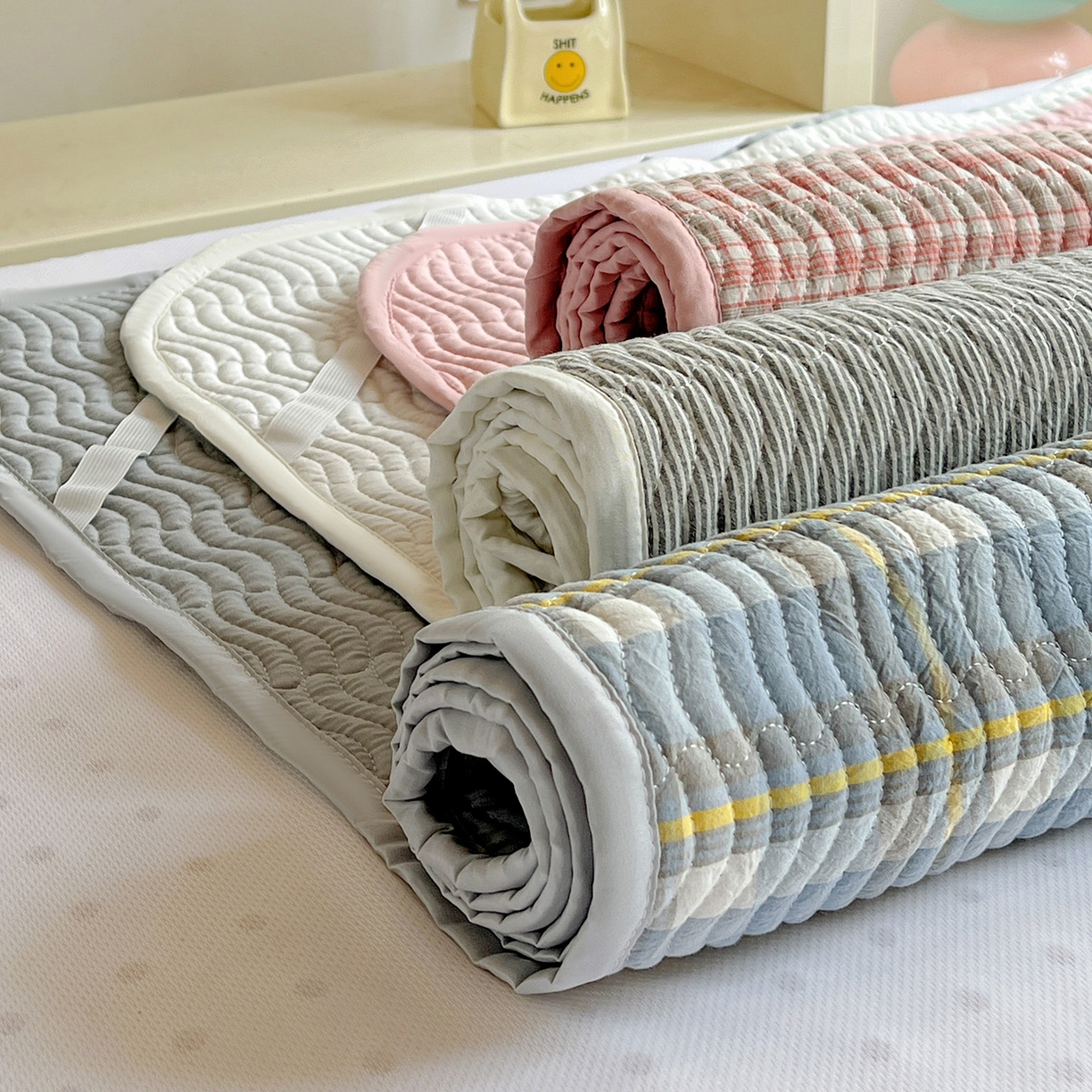 91家纺网 家纺一手货源 找家纺 （总）乐野家居 2025热款学生床全棉色织水洗棉夹棉多功能床垫-床盖