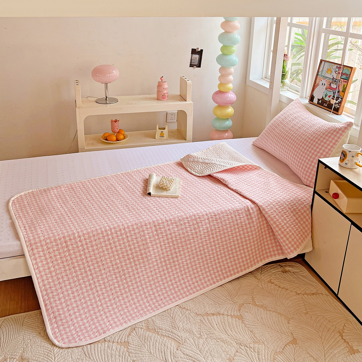 91家纺网 家纺一手货源 找家纺 乐野家居 2025热款学生床全棉色织水洗棉夹棉多功能床垫-床盖 粉小格