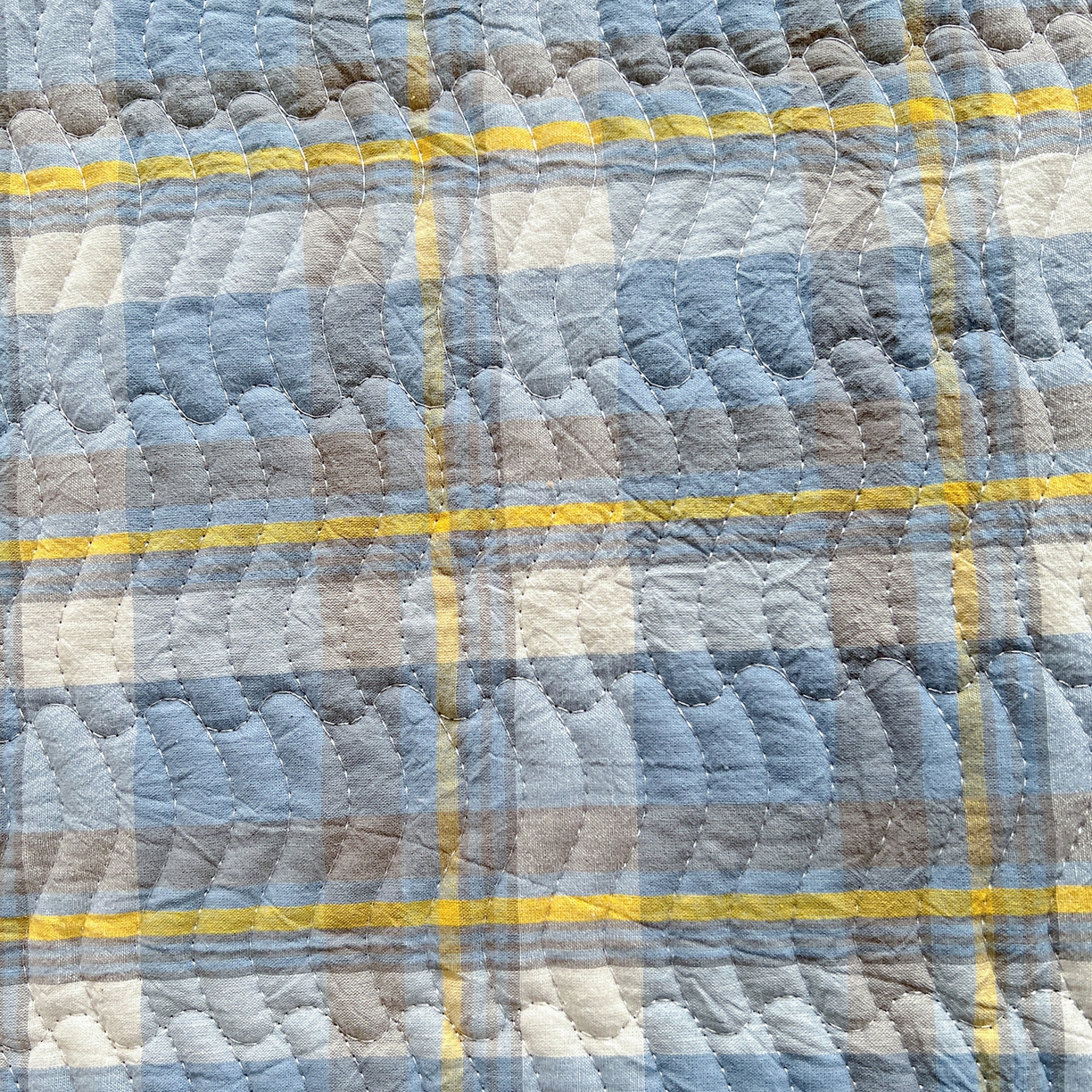 91家纺网 家纺一手货源 找家纺 乐野家居 2025热款学生床全棉色织水洗棉夹棉多功能床垫-床盖 简兮兰