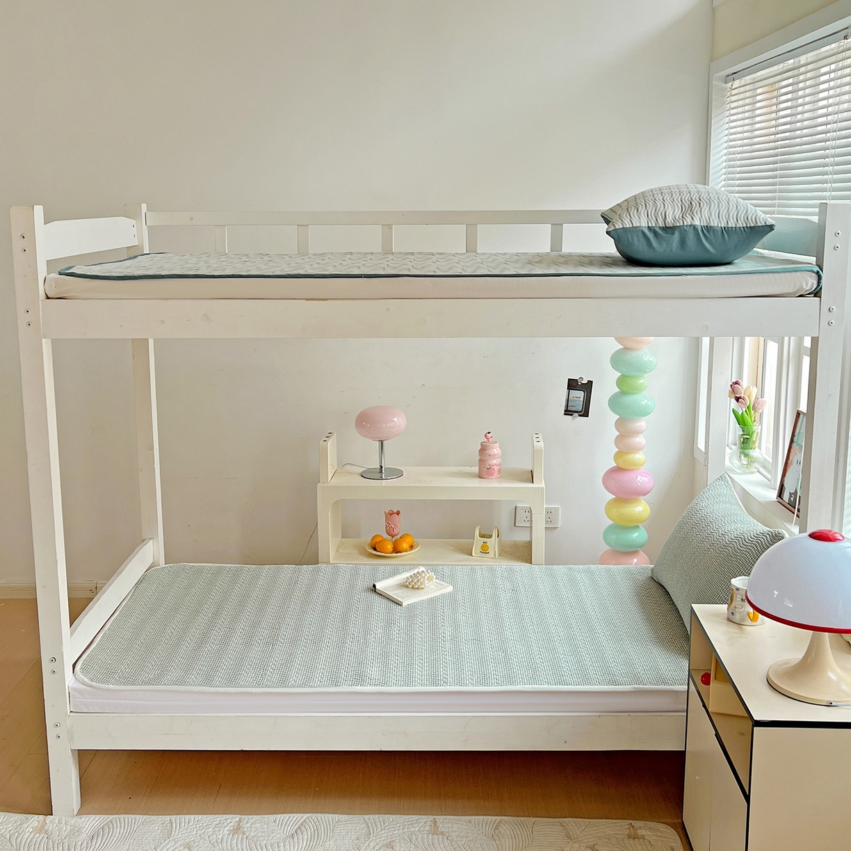 91家纺网 家纺一手货源 找家纺 乐野家居 2025热款学生床全棉色织水洗棉夹棉多功能床垫-床盖 密格绿