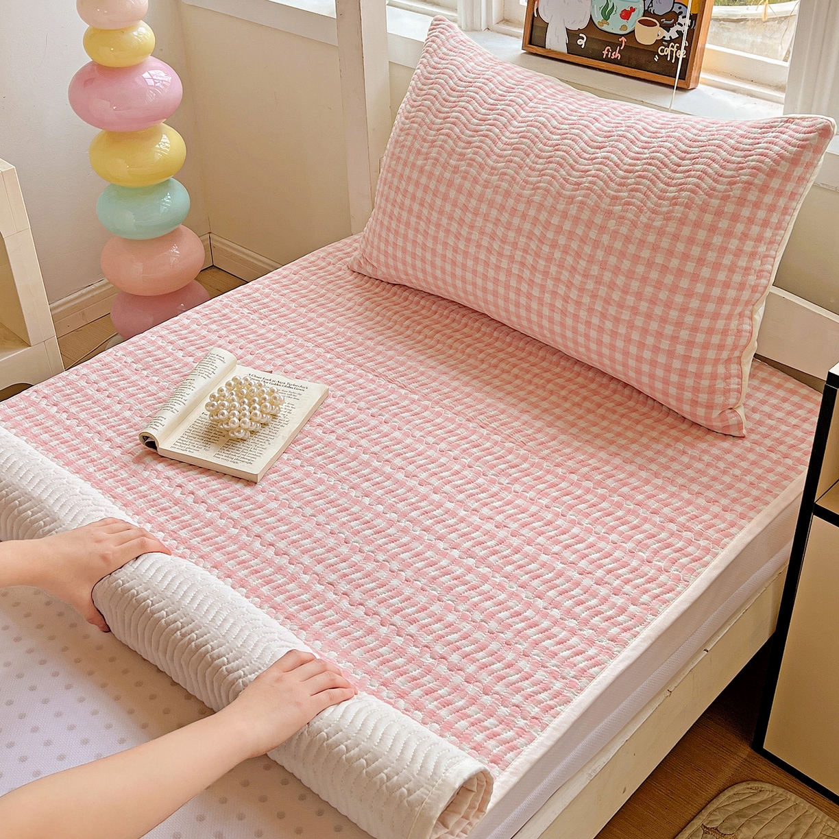 91家纺网 家纺一手货源 找家纺 （总）乐野家居 2025热款学生床全棉色织水洗棉夹棉多功能床垫-床盖