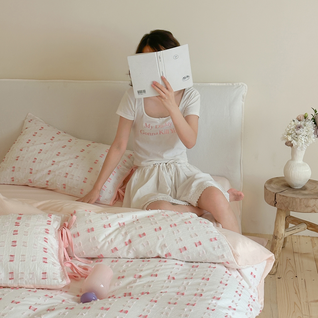 91家纺网 家纺一手货源 找家纺 （总）小春日和 2025新款纯棉水洗剪花四件套全棉绑带款民宿风三件套1.8床笠加大被套简约床上