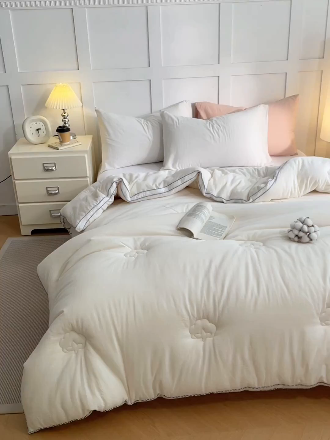 91家纺网 家纺一手货源 找家纺 VIP被业 2025新款新疆棉里外水洗棉全棉冬被被子被芯 白色