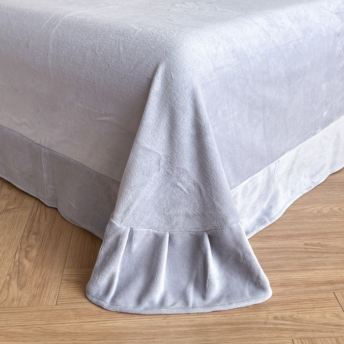 91家纺网 家纺一手货源 找家纺 米彩家纺 2025新款A类牛奶绒雕花四件套-洛丽塔 紫藤灰