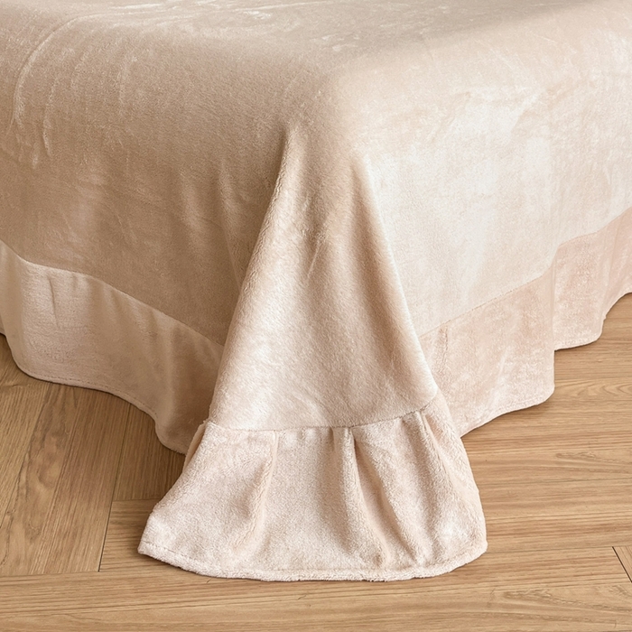 91家纺网 家纺一手货源 找家纺 米彩家纺 2025新款A类牛奶绒雕花四件套-洛丽塔 奶茶棕