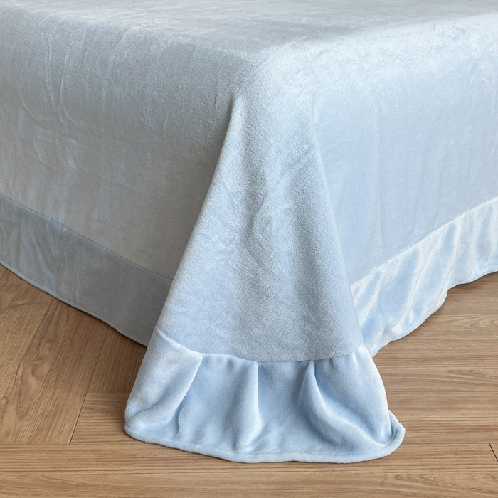 91家纺网 家纺一手货源 找家纺 米彩家纺 2025新款A类牛奶绒雕花四件套-洛丽塔 晴空蓝