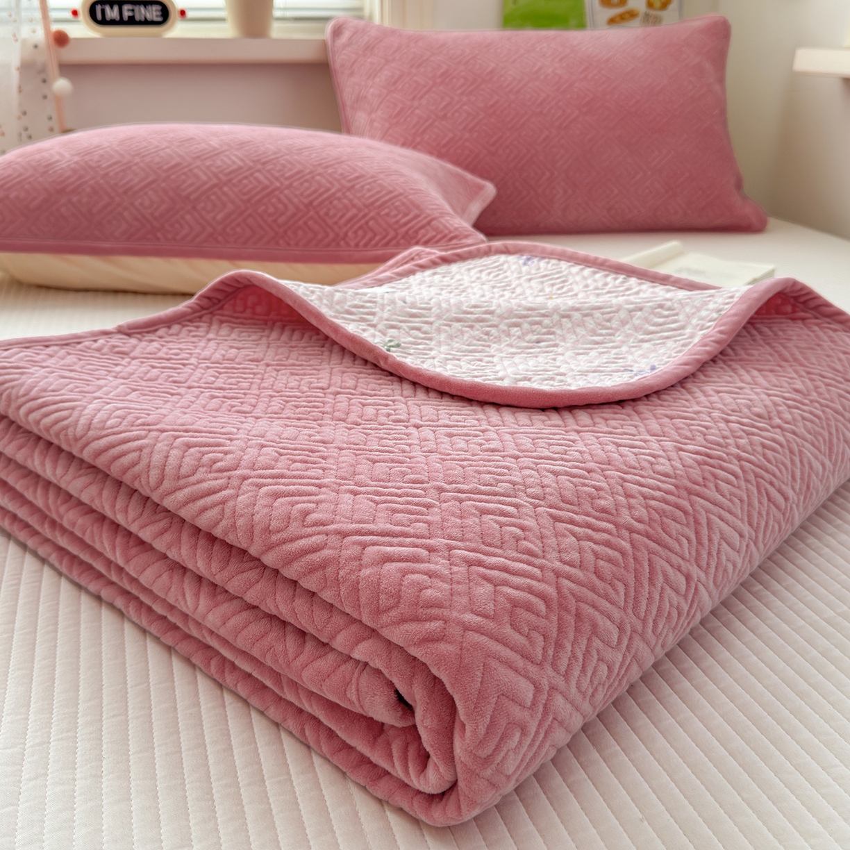 91家纺网 家纺一手货源 找家纺 （总）美优兰 2025新款棉加绒高温砂洗夹棉单床盖 床盖单件